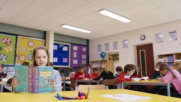 Study: See how SchoolVision school lighting improved student performance compared to normal classroom lighting