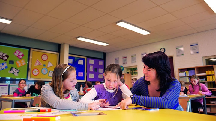 SchoolVision Calm light setting: smart school lighting to quieten a hyperactive class
